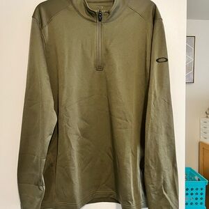 Olive Green Oakley Golf quarter-zip sweatshirt - Men’s L